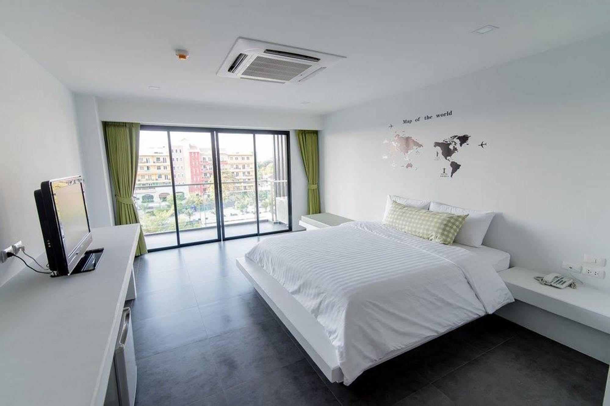 Panitar Haus Chonburi Exterior foto
